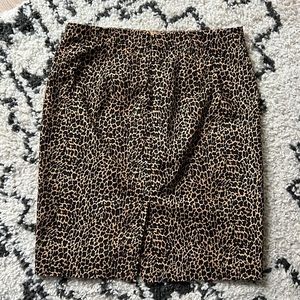 EUC - JCrew pencil skirt with hidden zipper and sexy back split